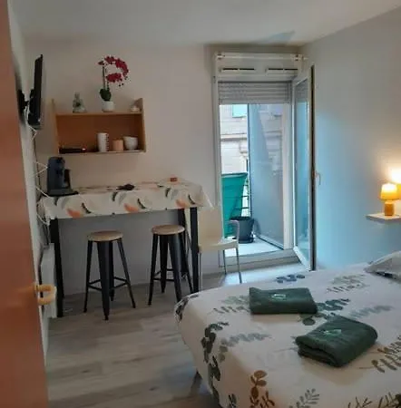 Balcon Idealement Place Διαμέρισμα *